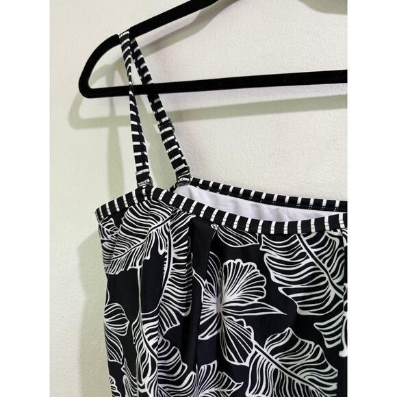 NWT Island Escape Coral Gables Black White Tropical Blouson Tankini Swim Top S 8 - Picture 4 of 8